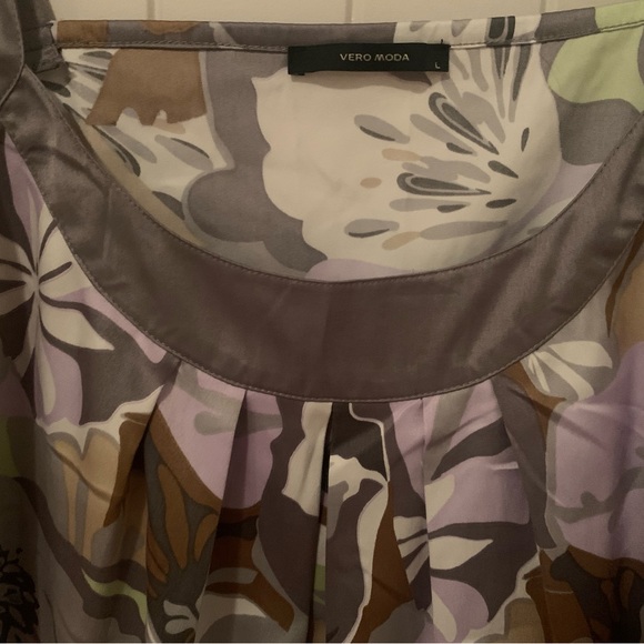 Floral satin feel camisole - Picture 2 of 2